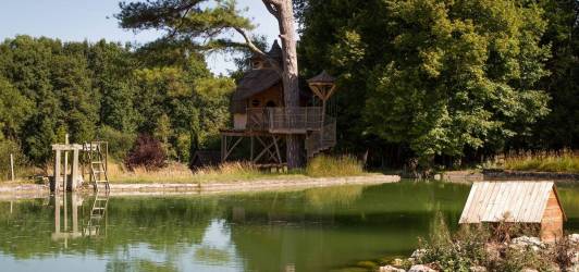 CAMPING DU DOMAINE DE LA ROCHE BELLIN , with SPA en Centre-Val de Loire