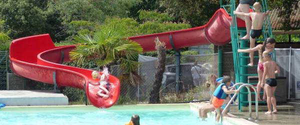 CAMPING LE MARTINET ROUGE ***, med waterslide en Occitanie