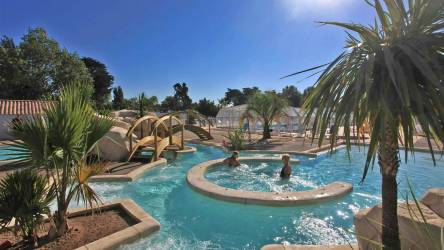 CAMPING DOMAINE DU COLLET ****, met draaikolk en Pays de la Loire